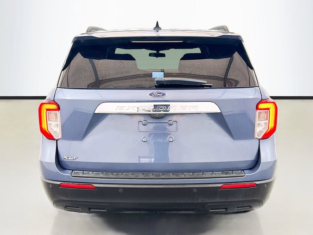 Used 2021 Ford Explorer XLT RWD image 5