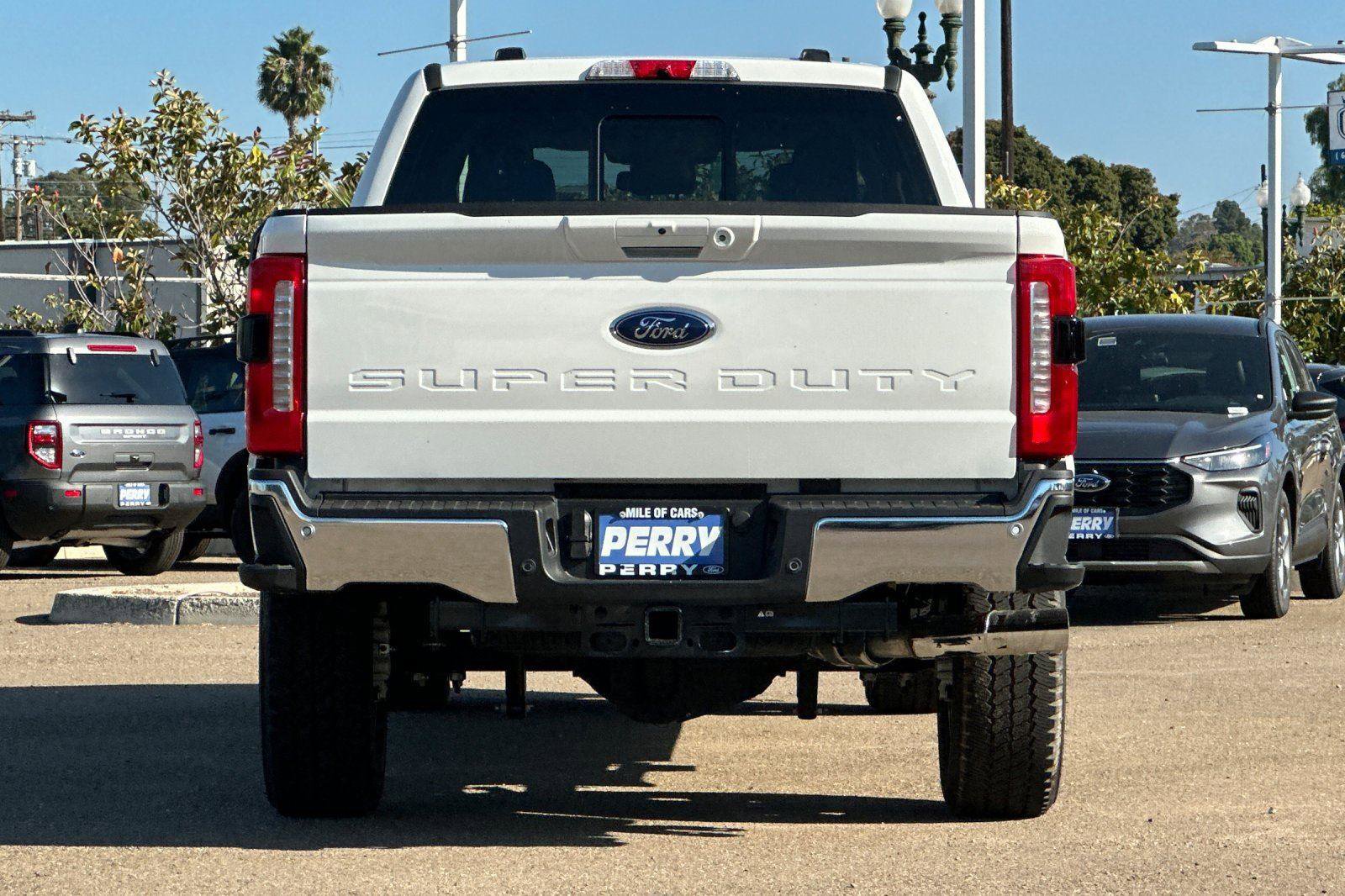 New 2025 Ford F350 Lariat w/ Lariat Ultimate Package image 5