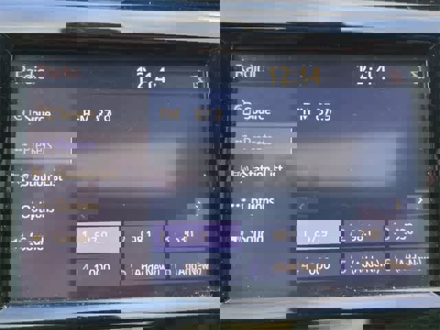 Used 2018 Toyota Camry XSE image 32