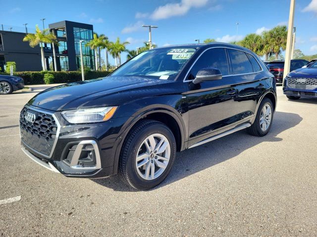 Certified 2023 Audi Q5 2.0T Premium w/ Convenience Package image 4