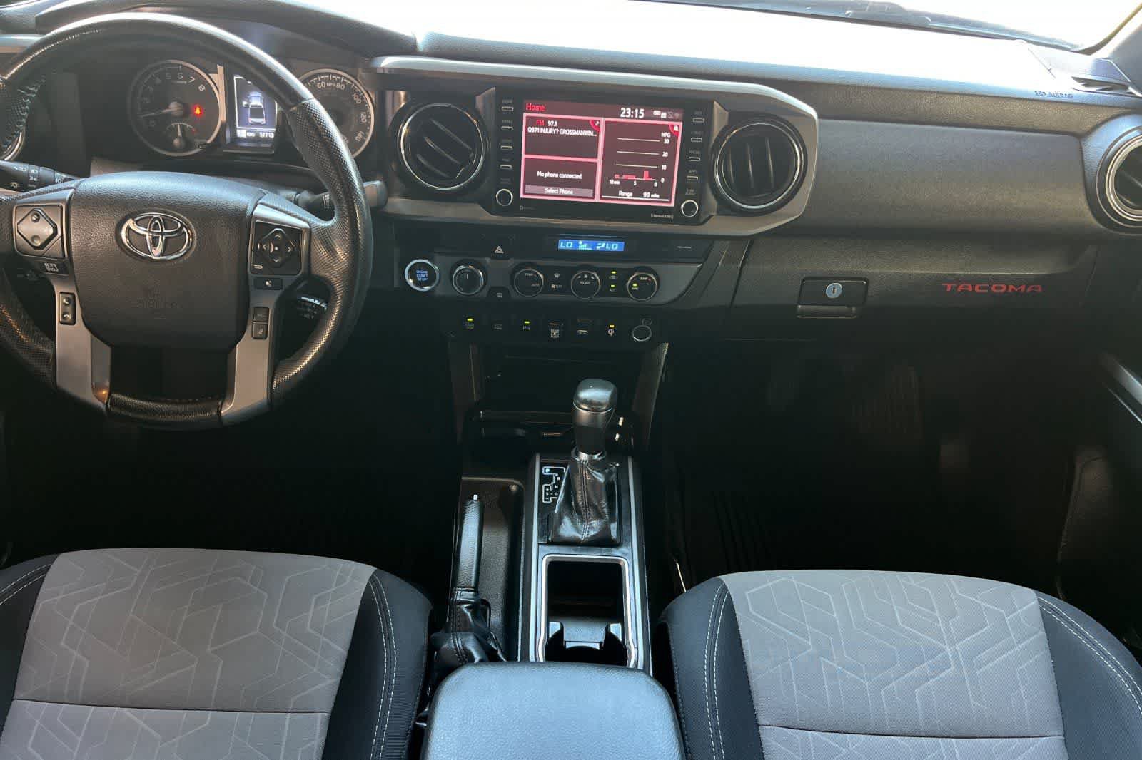 Used 2022 Toyota Tacoma TRD Off-Road w/ Technology Package AWD/4WD image 4