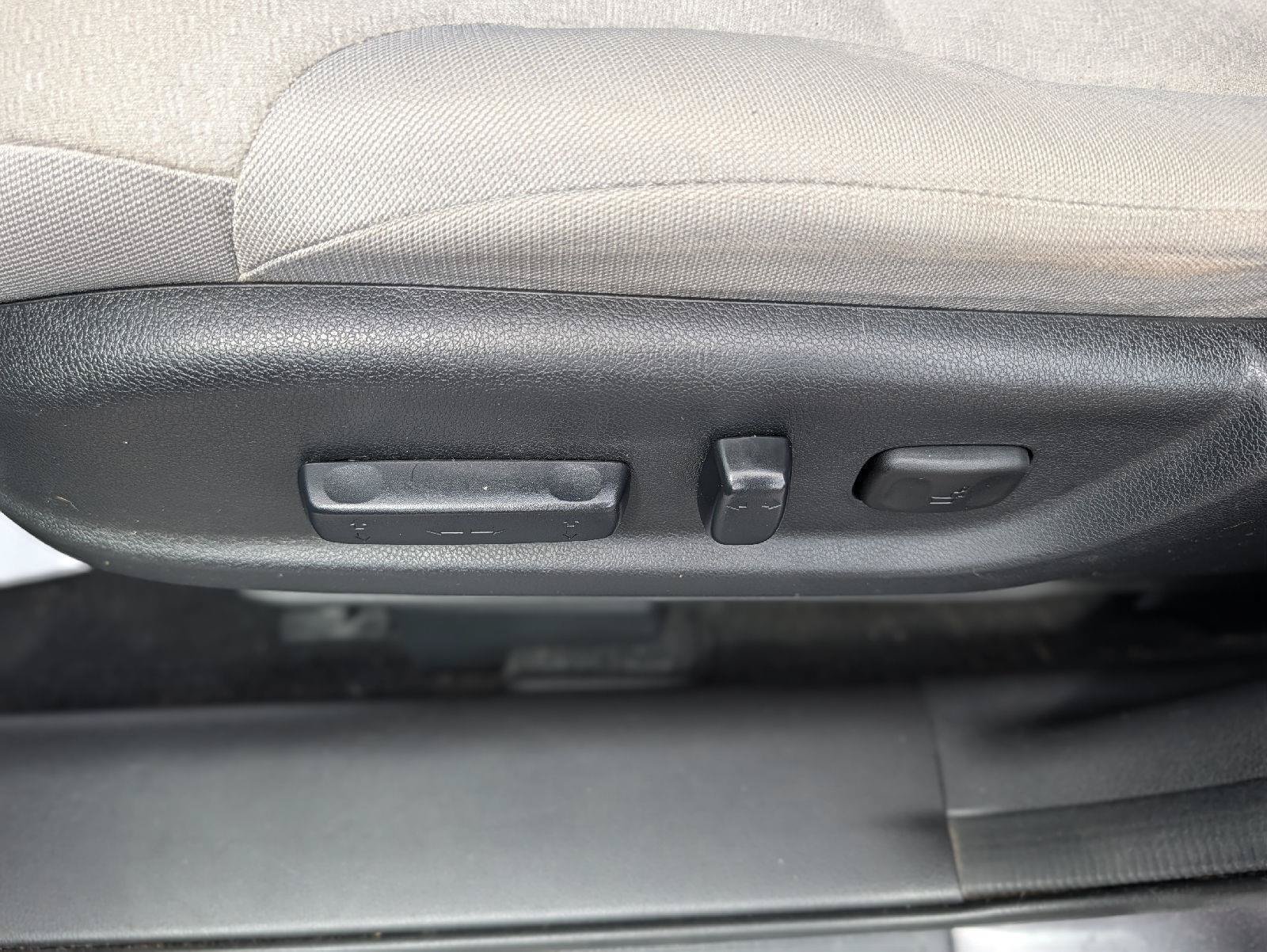 Used 2015 Honda CR-V EX image 30