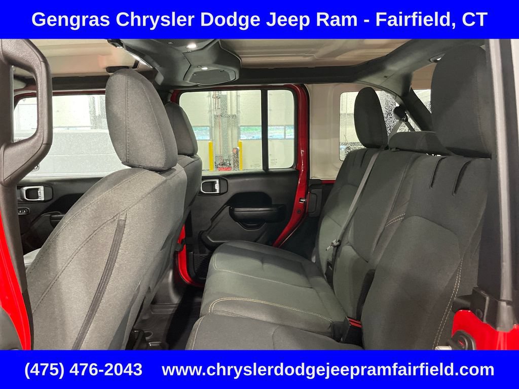 Used 2024 Jeep Wrangler Unlimited w/ Convenience Group AWD/4WD image 28