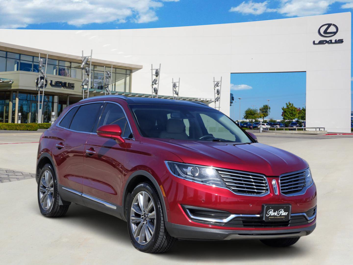 Used 2018 Lincoln MKX Reserve w/ Driver Assistance Package image 2