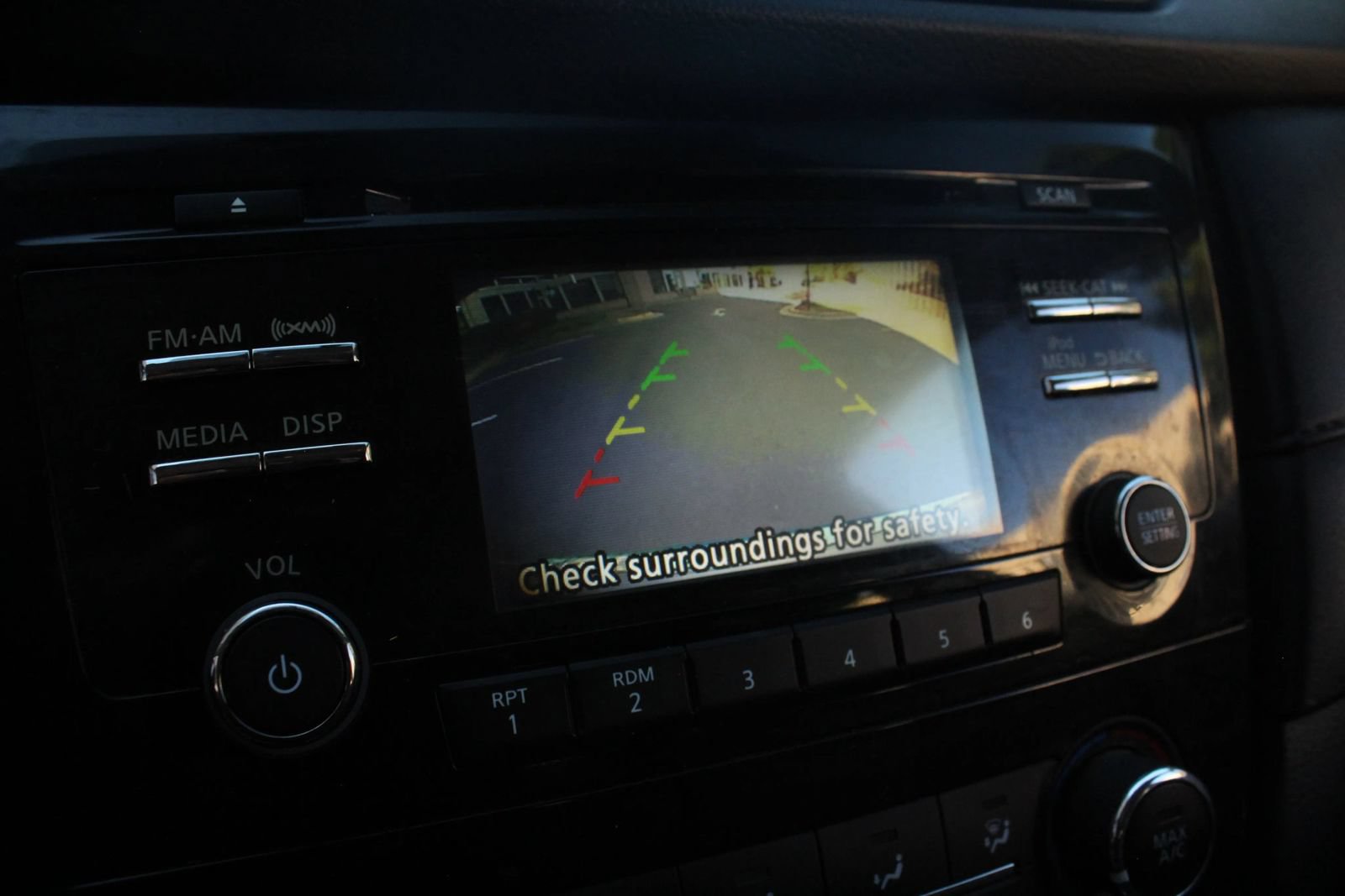 Used 2017 Nissan Rogue S w/ S Appearance Package FWD image 33