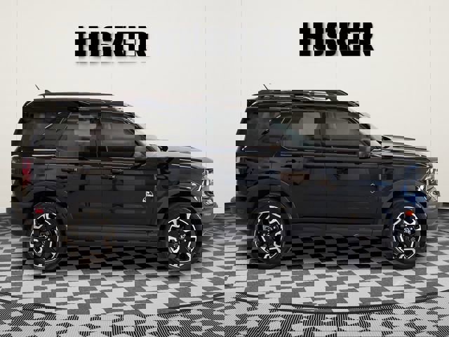 Used 2023 Ford Bronco Sport Outer Banks w/ Tech Package image 2