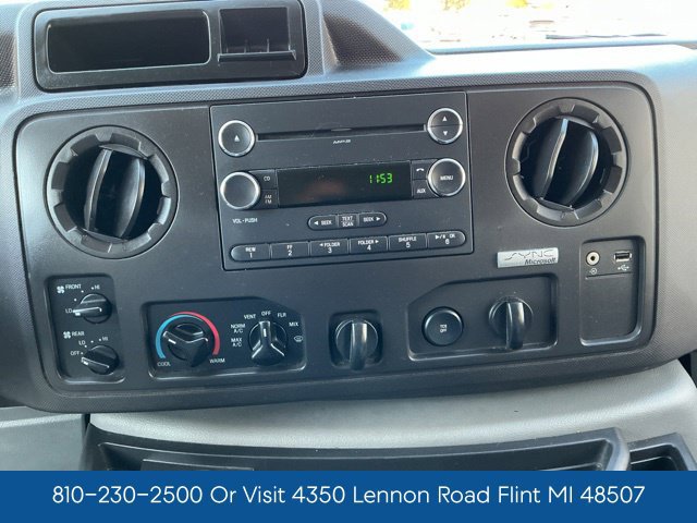 Used 2014 Ford E-150 and Econoline 150 Wagon RWD image 25