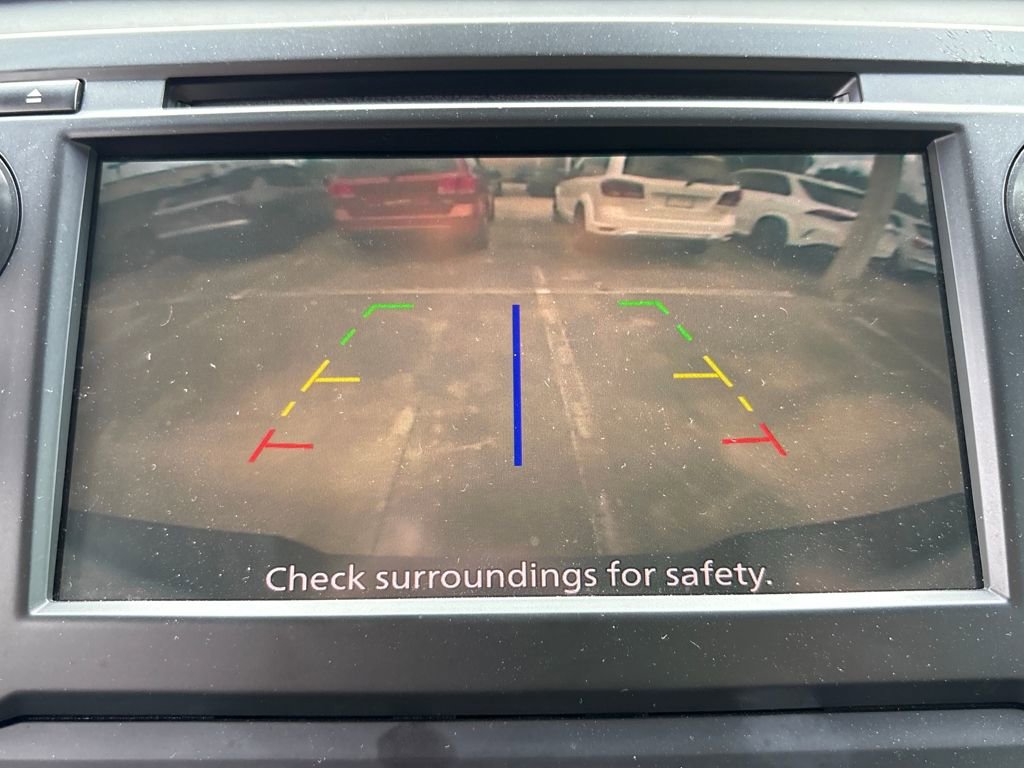 Used 2019 Nissan Titan SV image 24