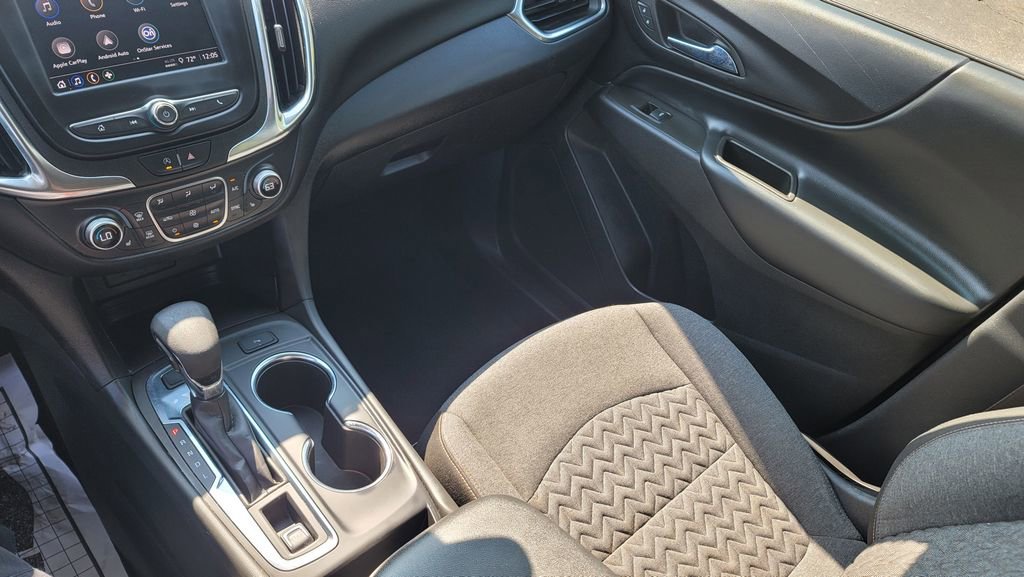 Used 2023 Chevrolet Equinox LT w/ Driver Convenience Package image 23