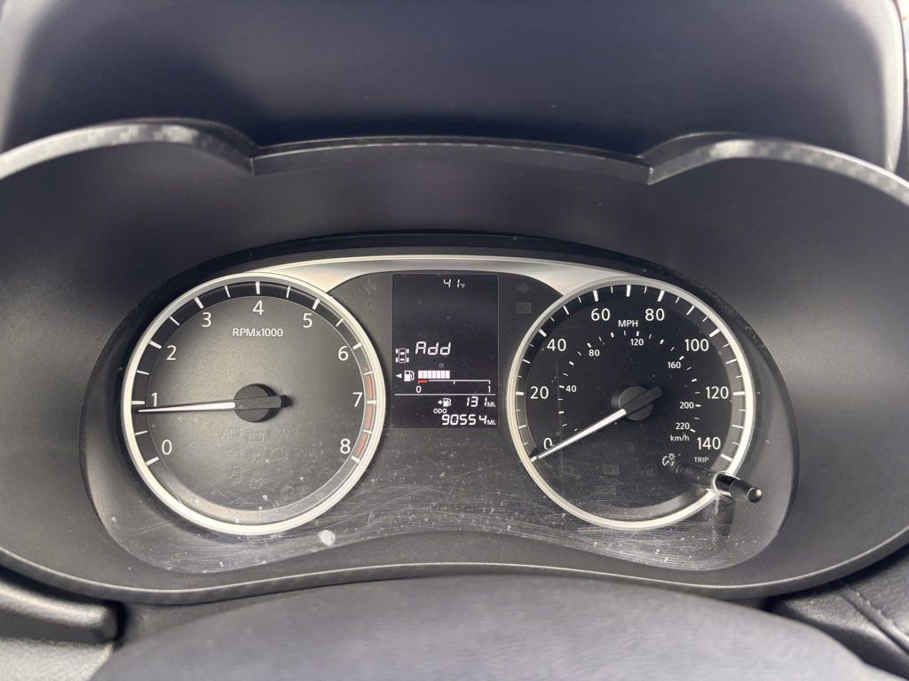 Used 2020 Nissan Versa S image 3