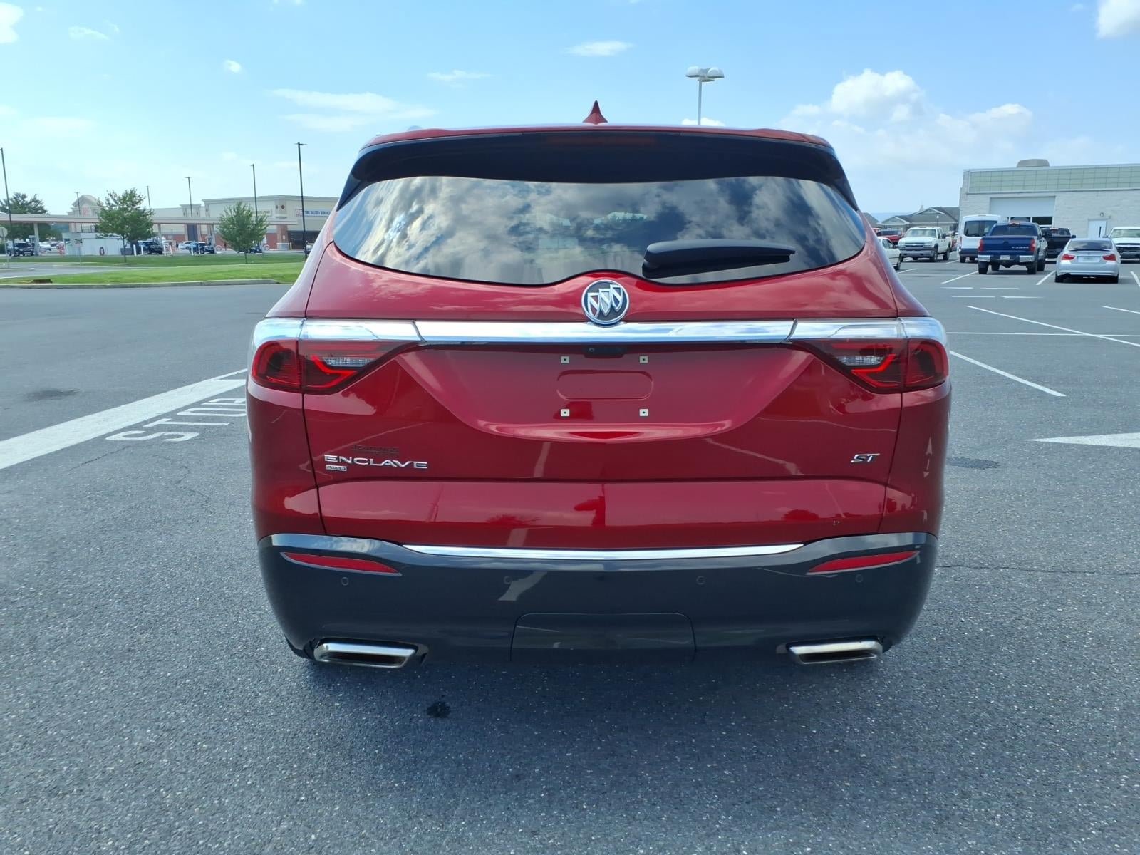 Certified 2023 Buick Enclave Essence w/ Experience Buick Package AWD/4WD image 5