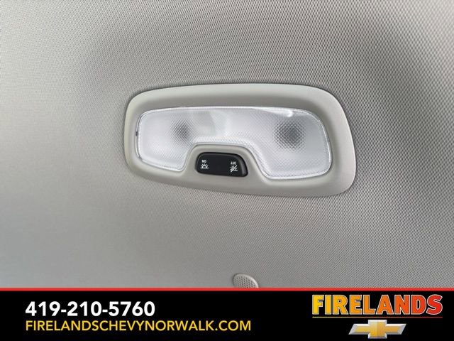 New 2025 Chevrolet Trax LT w/ Sunroof Package image 35