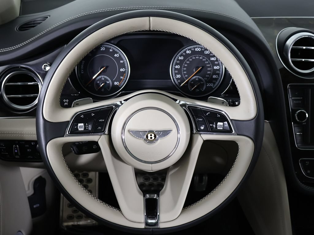 Used 2020 Bentley Bentayga Plug-In Hybrid AWD/4WD image 51
