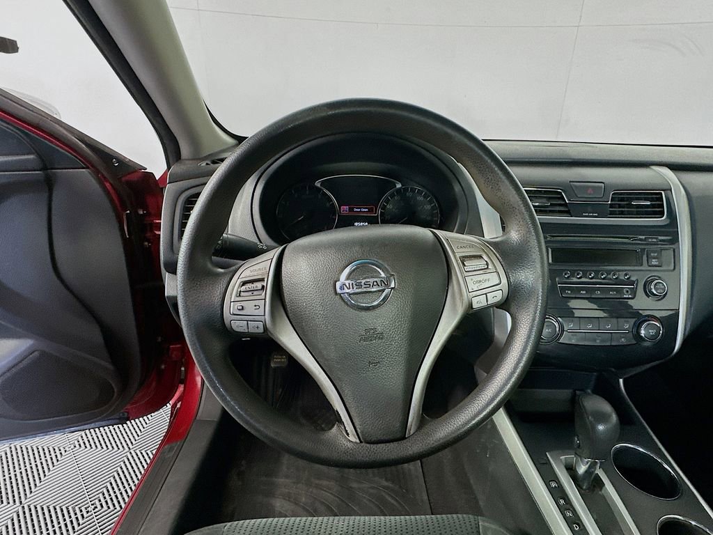 Used 2015 Nissan Altima 2.5 S w/ Power Driver Seat Package FWD image 11