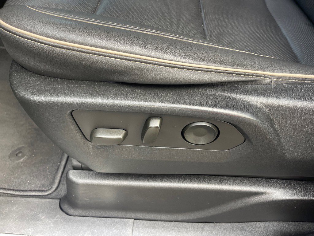 Used 2023 Chevrolet Tahoe Premier image 9