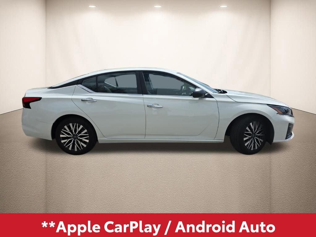 Used 2025 Nissan Altima 2.5 SV video 3