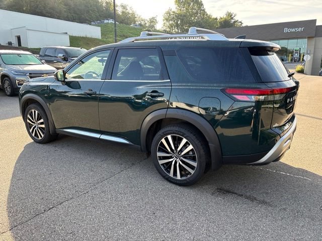Certified 2025 Nissan Pathfinder Platinum AWD/4WD image 3