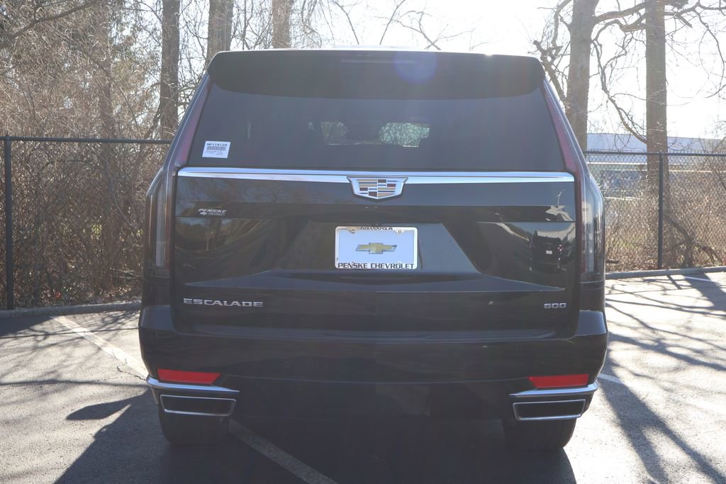 Used 2024 Cadillac Escalade ESV Luxury image 6