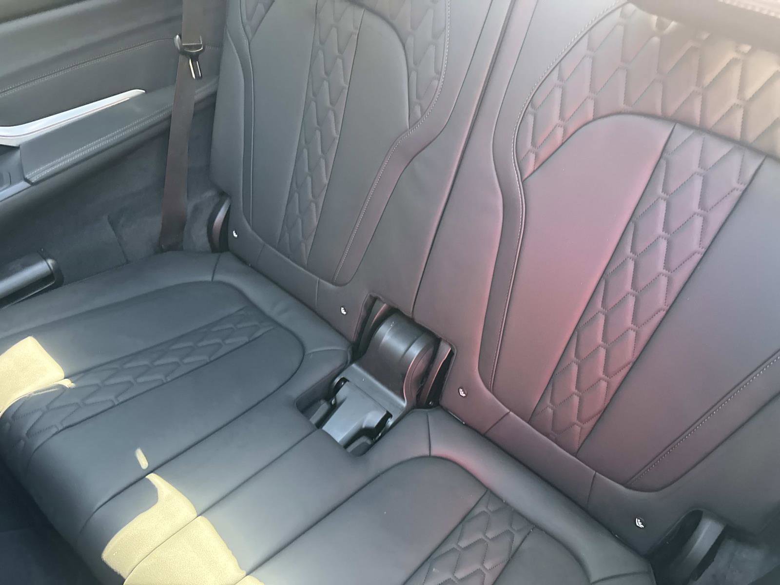 Used 2024 BMW X7 M60i image 14