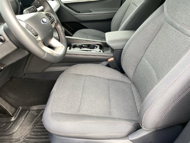 Certified 2025 Ford Explorer Active AWD/4WD image 21