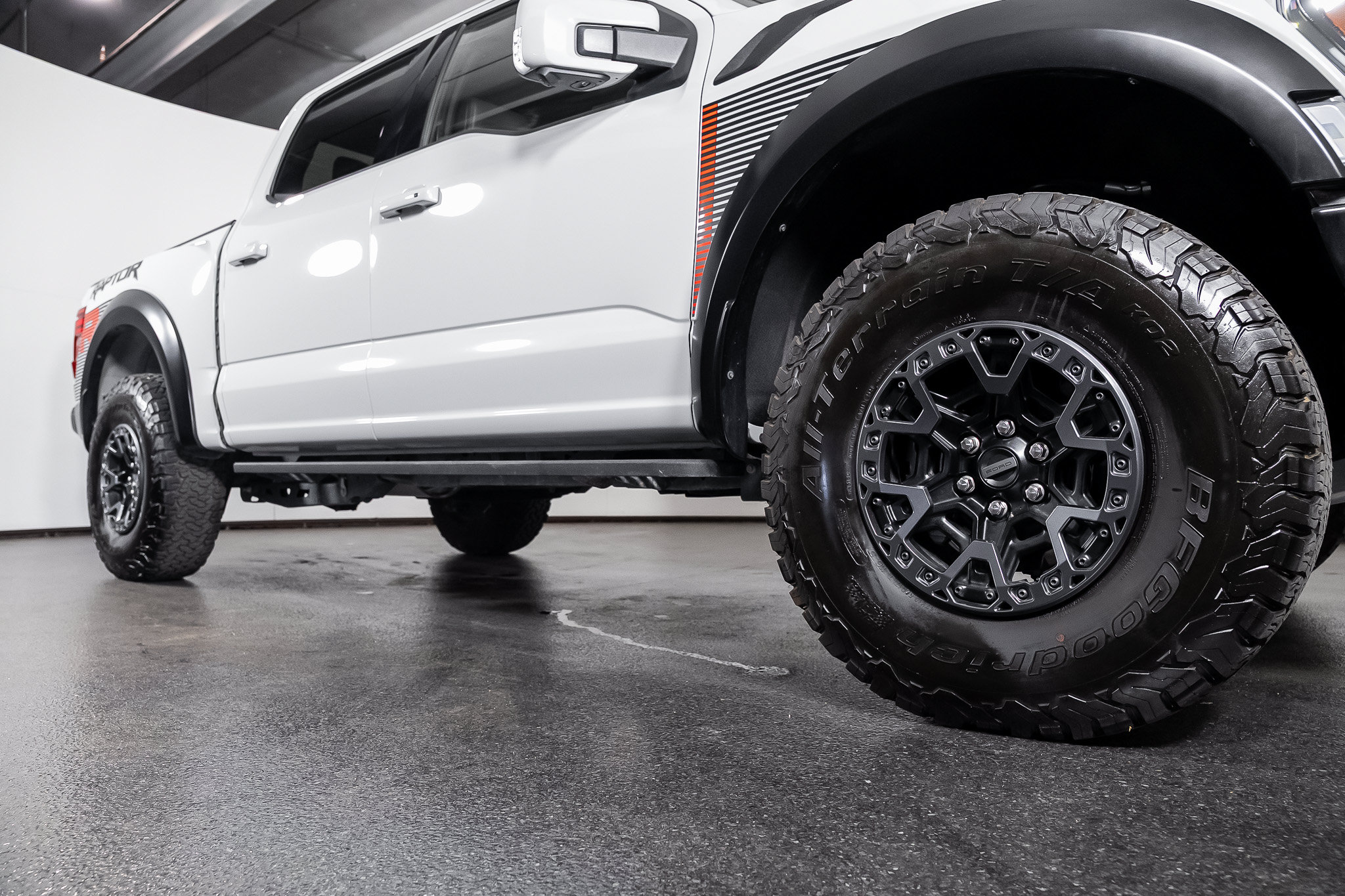 Used 2024 Ford F150 Raptor w/ Equipment Group 803A Raptor R AWD/4WD image 35