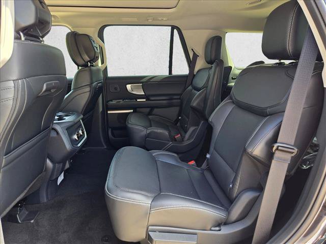 New 2027 Ford Expedition Platinum w/ Driver's Package RWD image 16