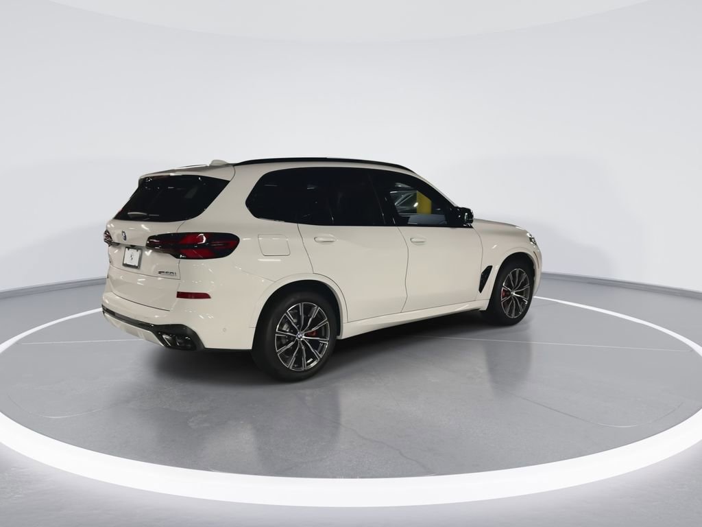New 2026 BMW X5 M60i w/ Climate Comfort Package image 8