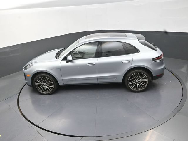 Used 2019 Porsche Macan AWD/4WD image 26