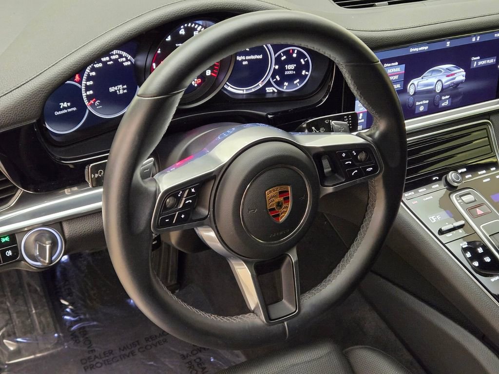 Used 2020 Porsche Panamera 4 image 31