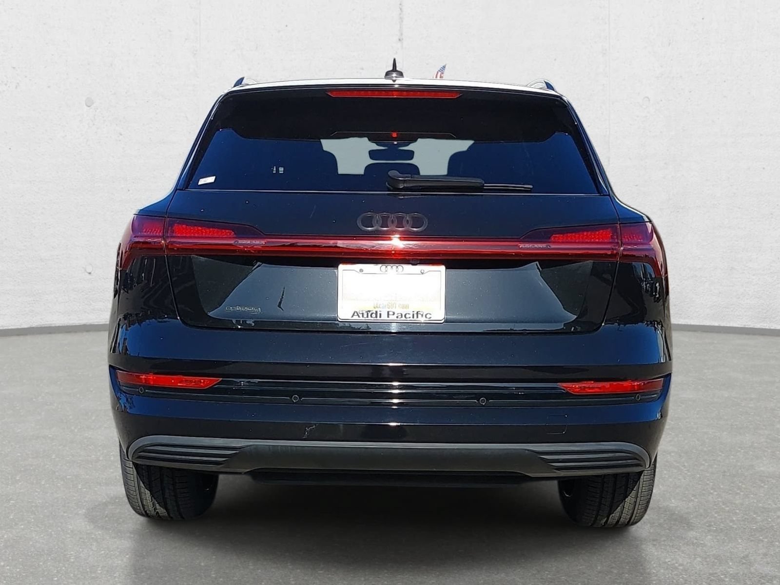 Used 2019 Audi e-tron Prestige AWD/4WD image 6