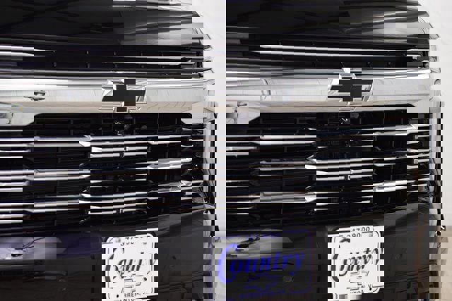 New 2026 Chevrolet Suburban Premier image 11