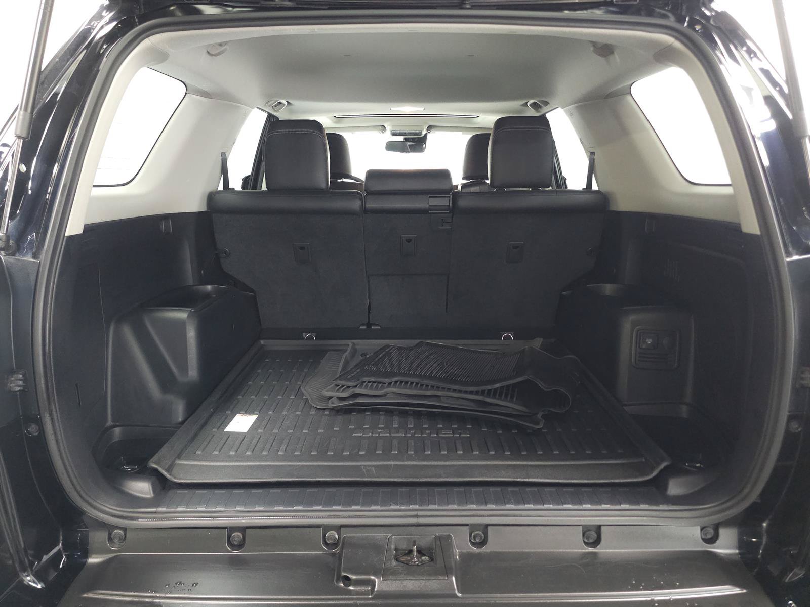 Certified 2022 Toyota 4Runner Limited AWD/4WD image 11