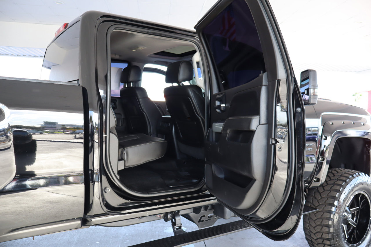 Used 2015 Chevrolet Silverado 2500 LTZ image 33