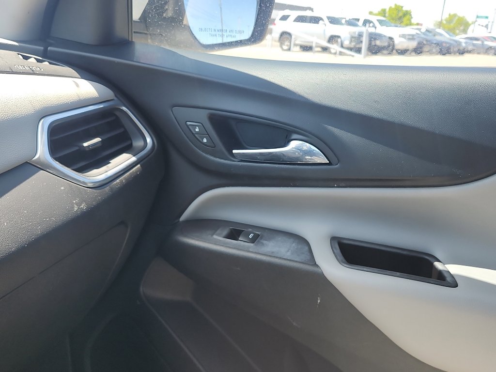 Used 2018 Chevrolet Equinox LT FWD image 26