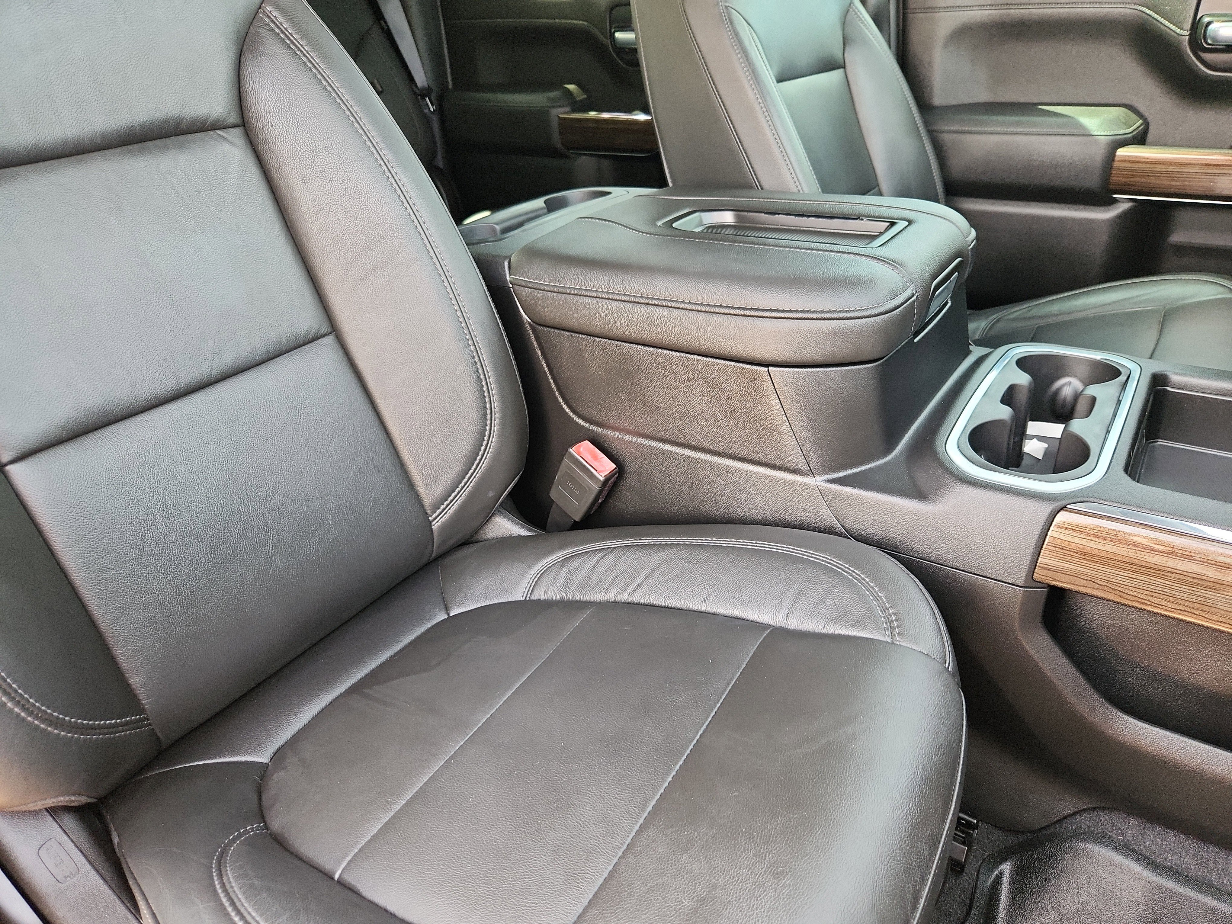 Used 2020 Chevrolet Silverado 1500 LT Trail Boss AWD/4WD image 18