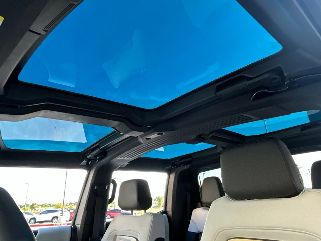 Used 2024 GMC Hummer EV 3X AWD/4WD image 33
