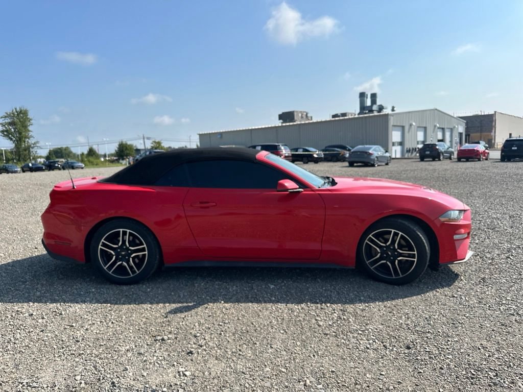 Used 2018 Ford Mustang Premium RWD image 10