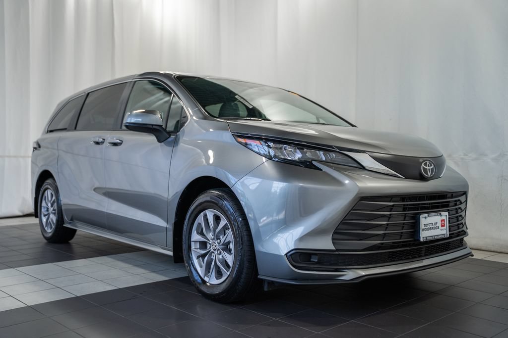 Used 2026 Toyota Sienna LE