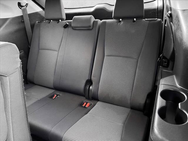 Used 2024 Toyota Highlander LE image 17