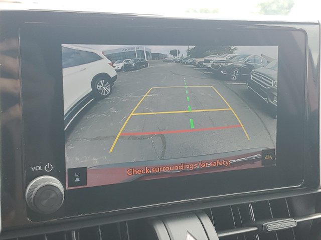Used 2023 Toyota RAV4 LE AWD/4WD image 27