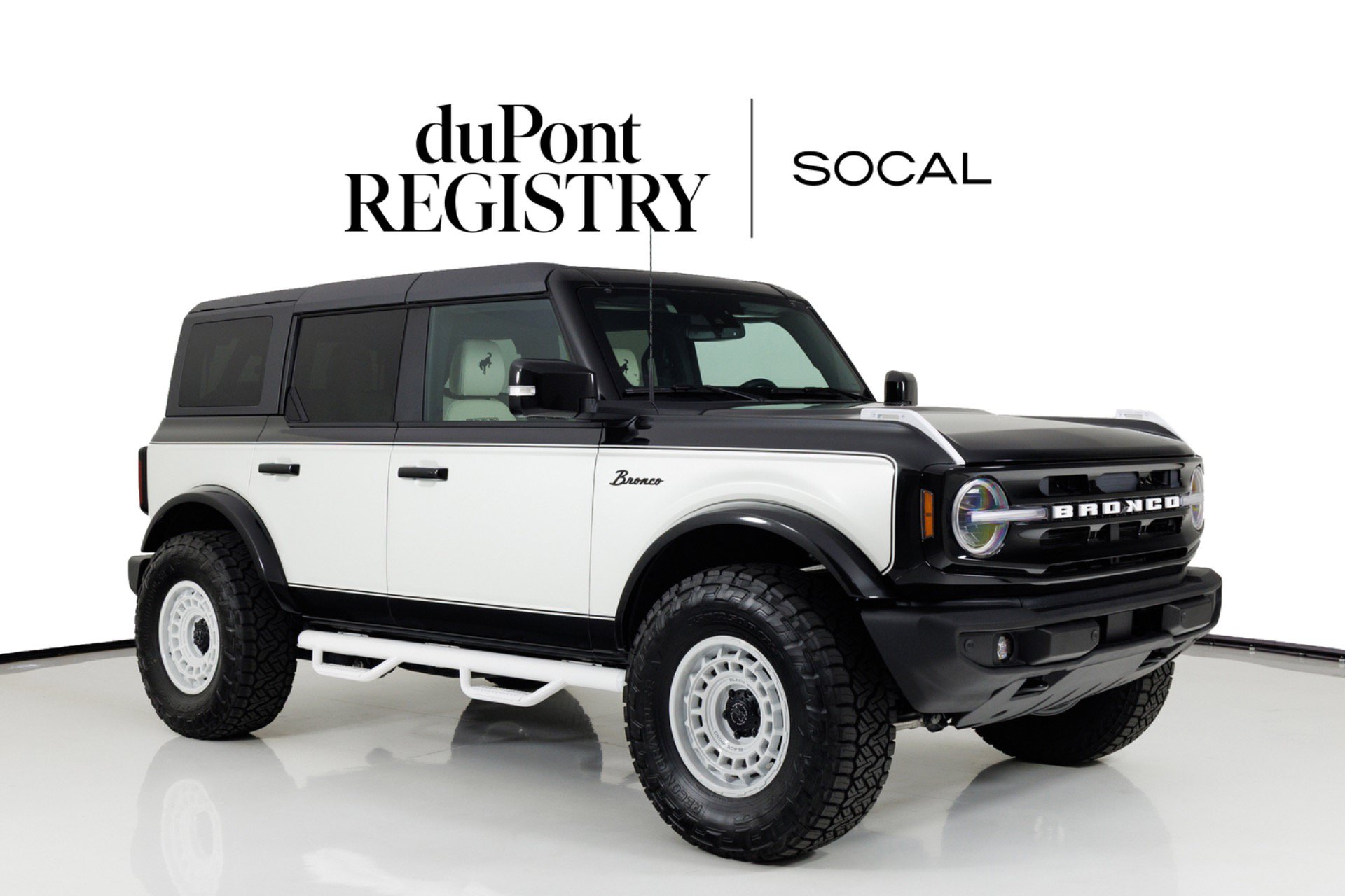 Used 2025 Ford Bronco Outer Banks AWD/4WD image 1