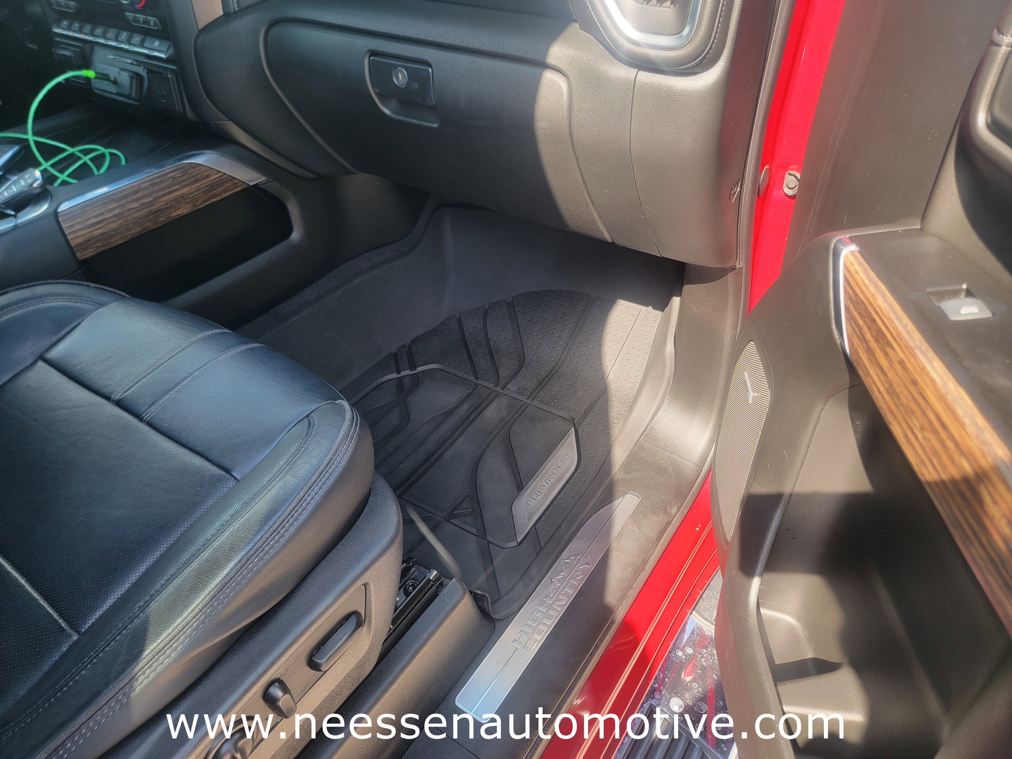 Used 2019 Chevrolet Silverado 1500 High Country w/ Technology Package image 9