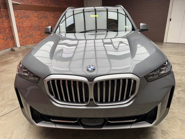 Used 2026 BMW X5 xDrive40i image 8