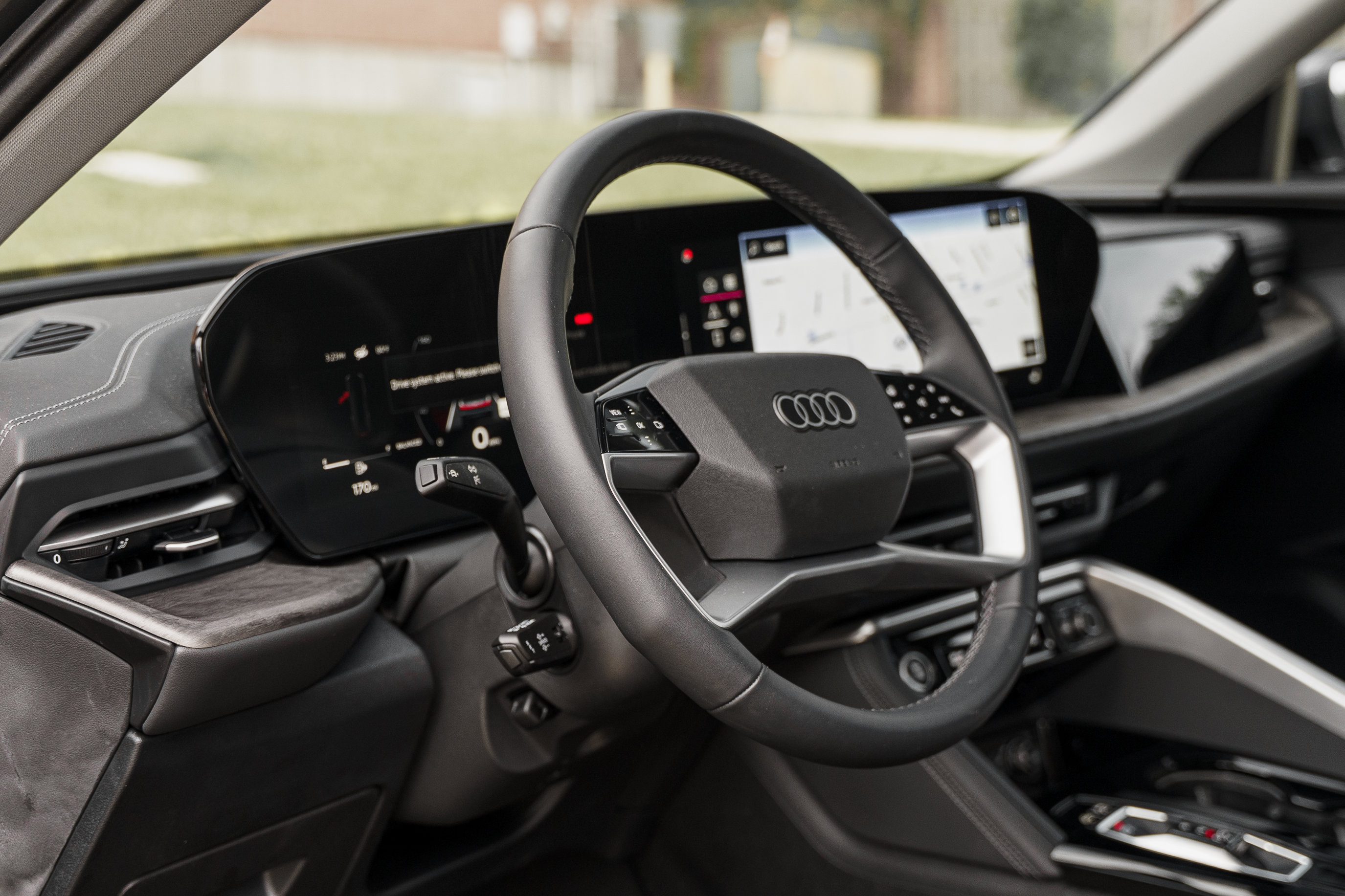 Certified 2025 Audi Q5 Premium AWD/4WD image 9