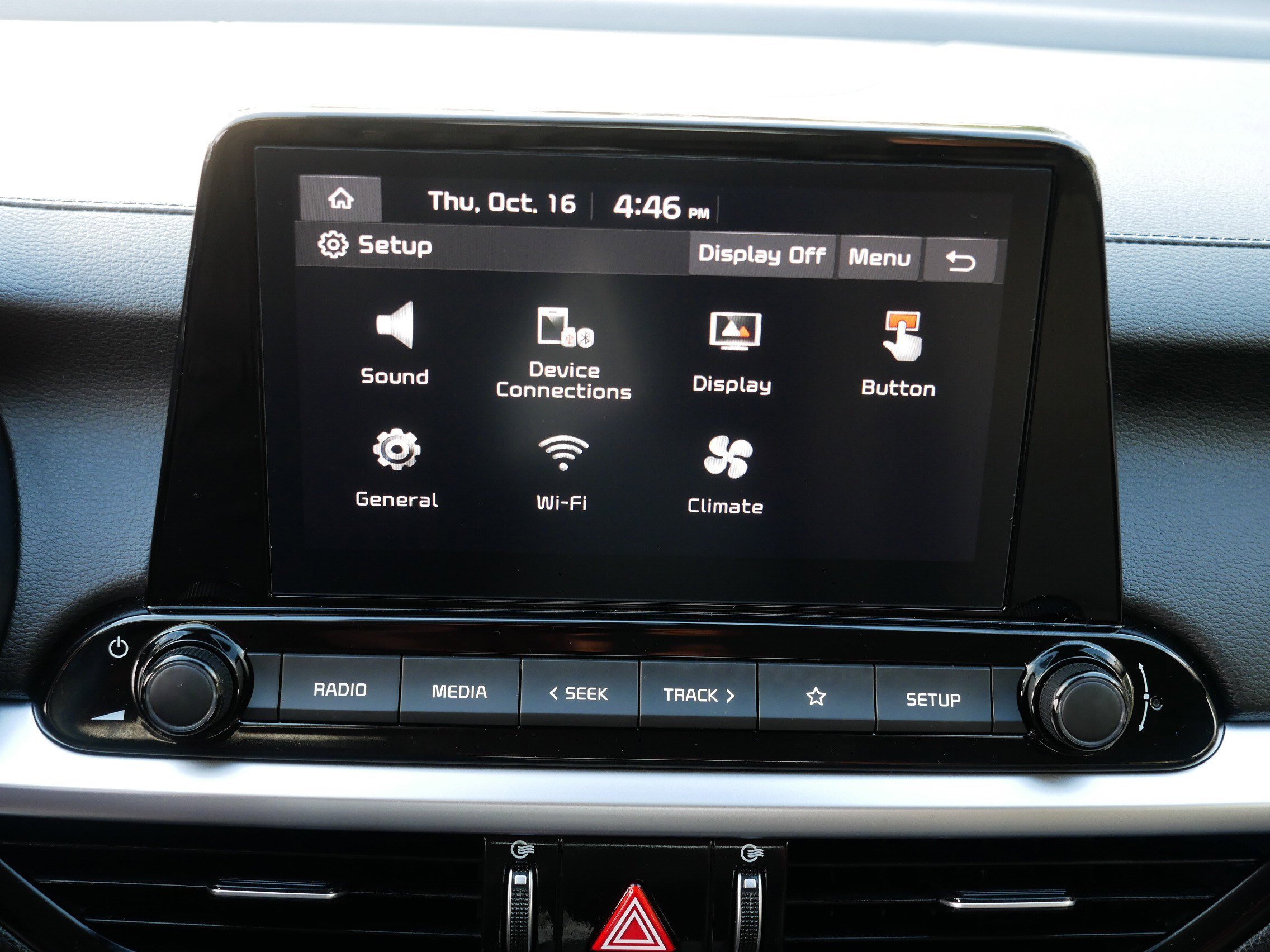 Certified 2024 Kia Forte LXS w/ LXS Technology Package image 30