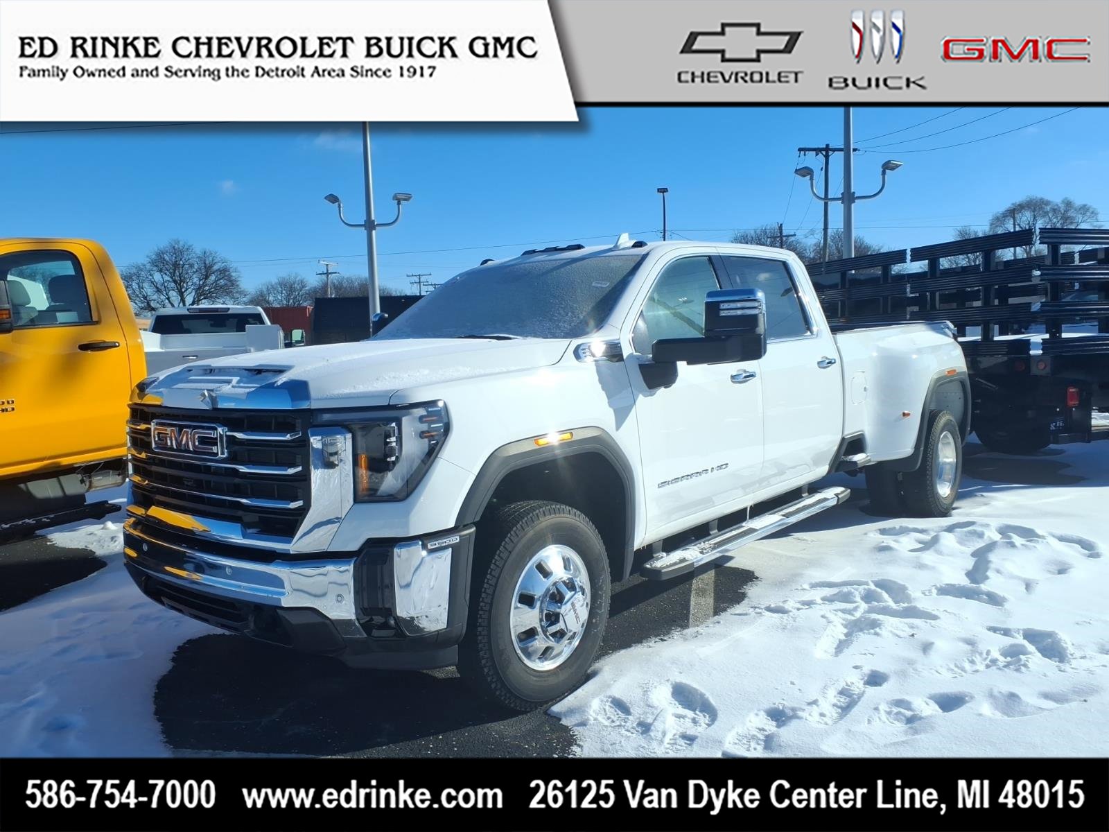 New 2025 GMC Sierra 3500 SLT w/ SLT Premium Package