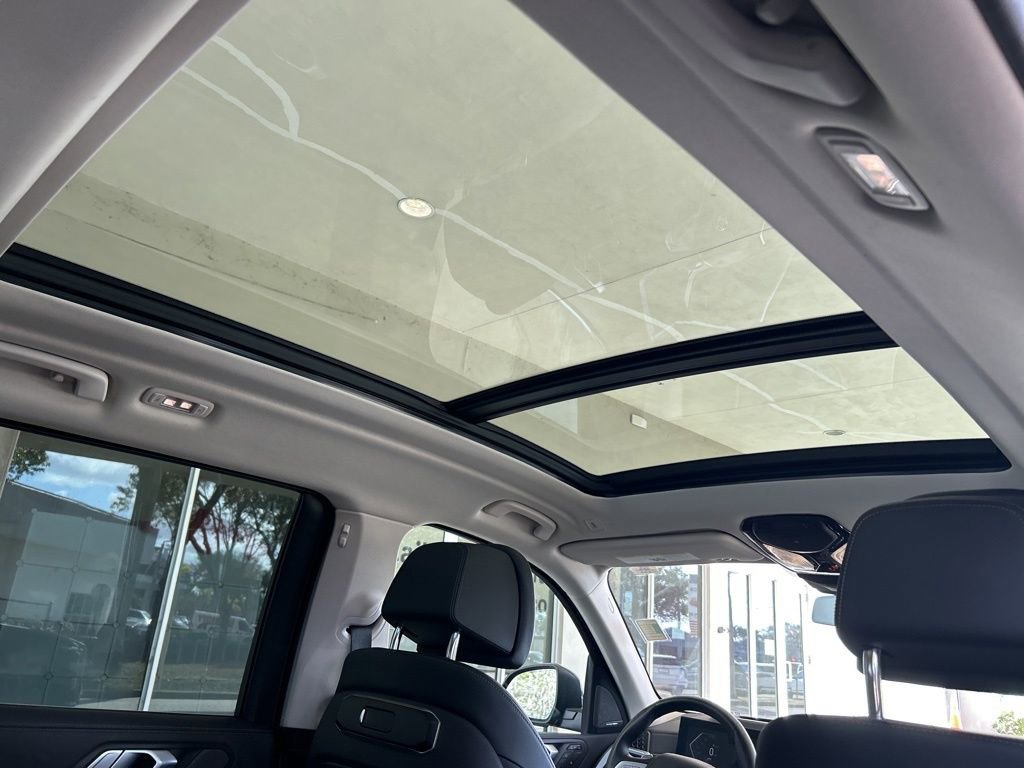 Used 2025 BMW X7 xDrive40i image 29