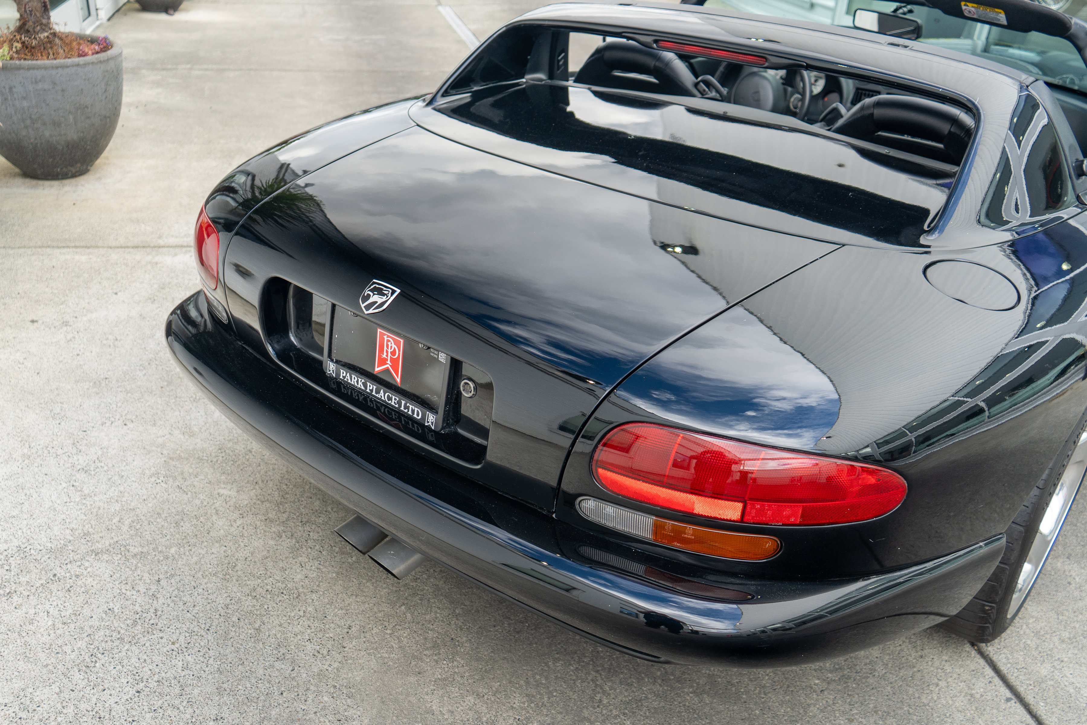 Used 2000 Dodge Viper RT/10 RWD image 6