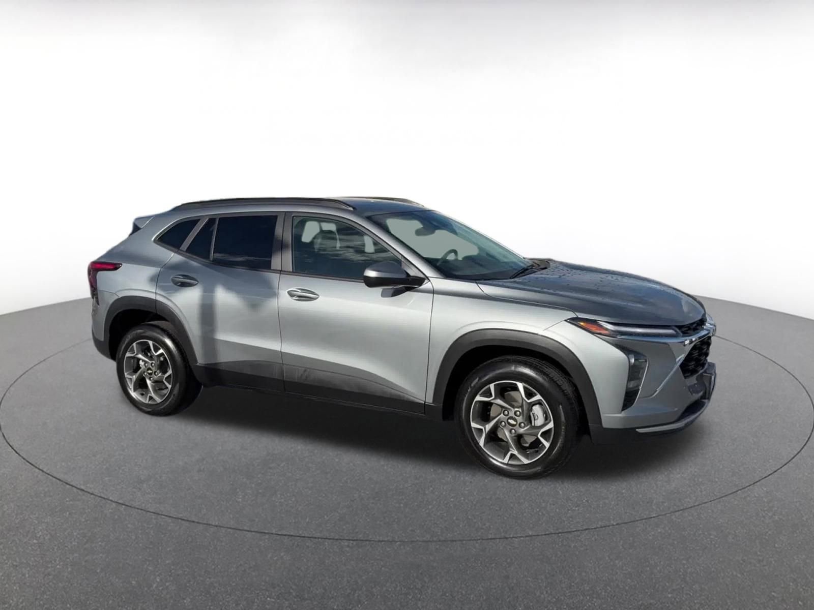 Used 2025 Chevrolet Trax LT video 2