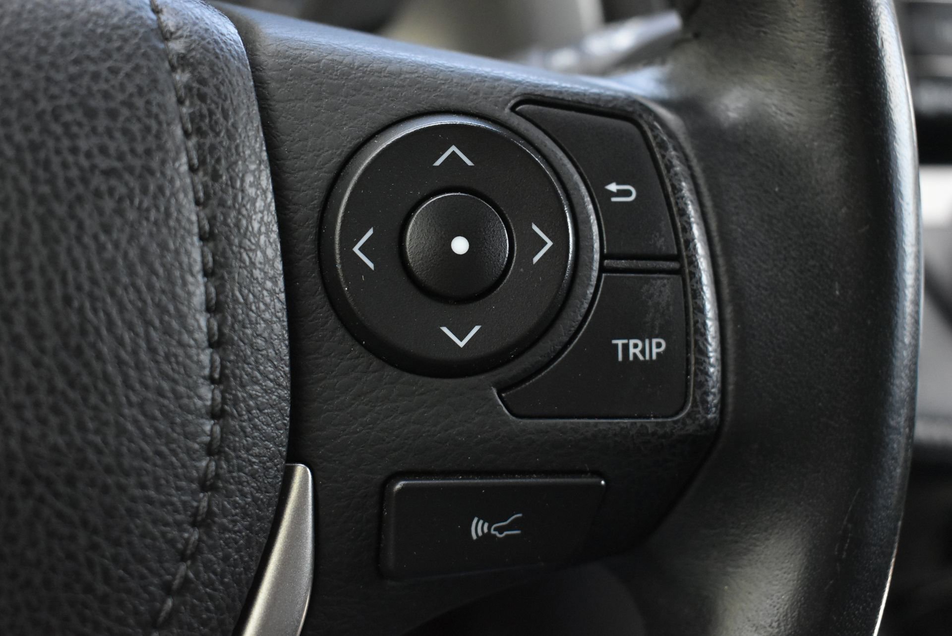 Used 2018 Toyota RAV4 XLE w/ Plus Extra Value Package AWD/4WD image 21